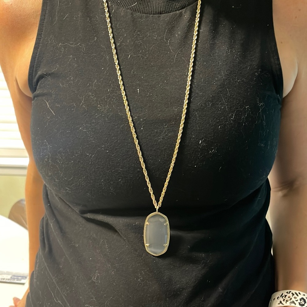 Kendra Scott Necklace